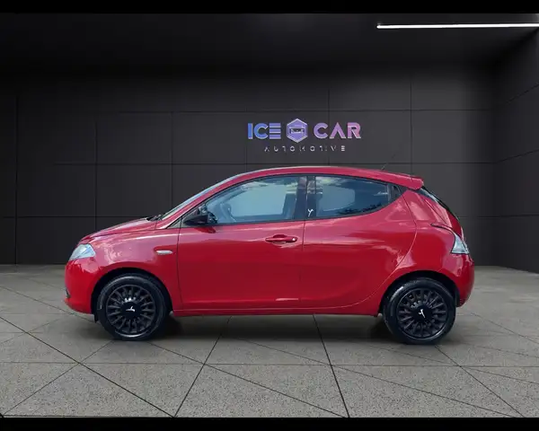 Lancia Ypsilon view 7