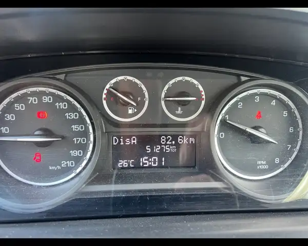 Lancia Ypsilon view 11