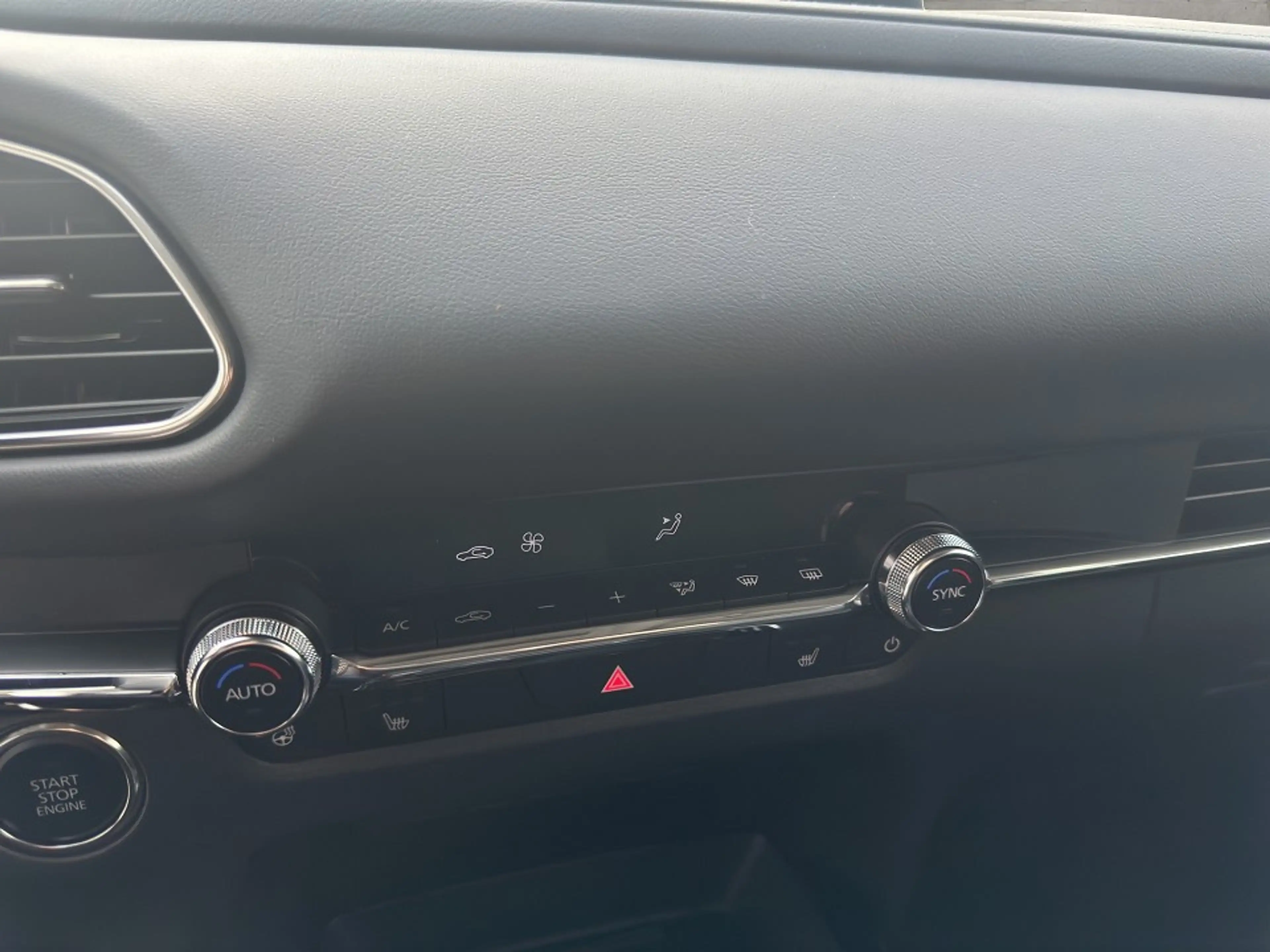 Mazda CX-30 EXCLUSIVE ++360°Kamera+Bose+Matrix-LED++ — photo 15