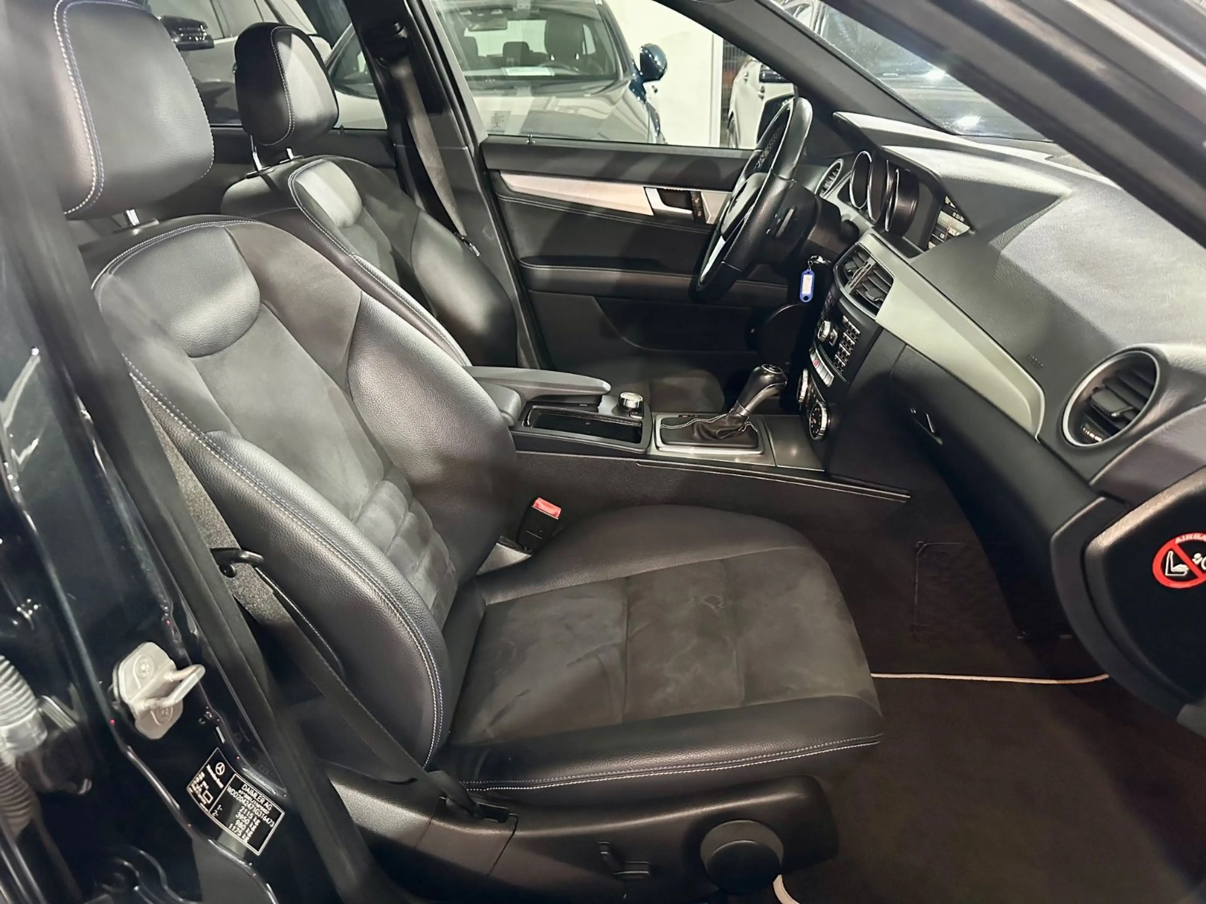 Mercedes-Benz C 250 CGI T, Edition Final,AMG-Paket,LED,AHK,VOL — photo 13