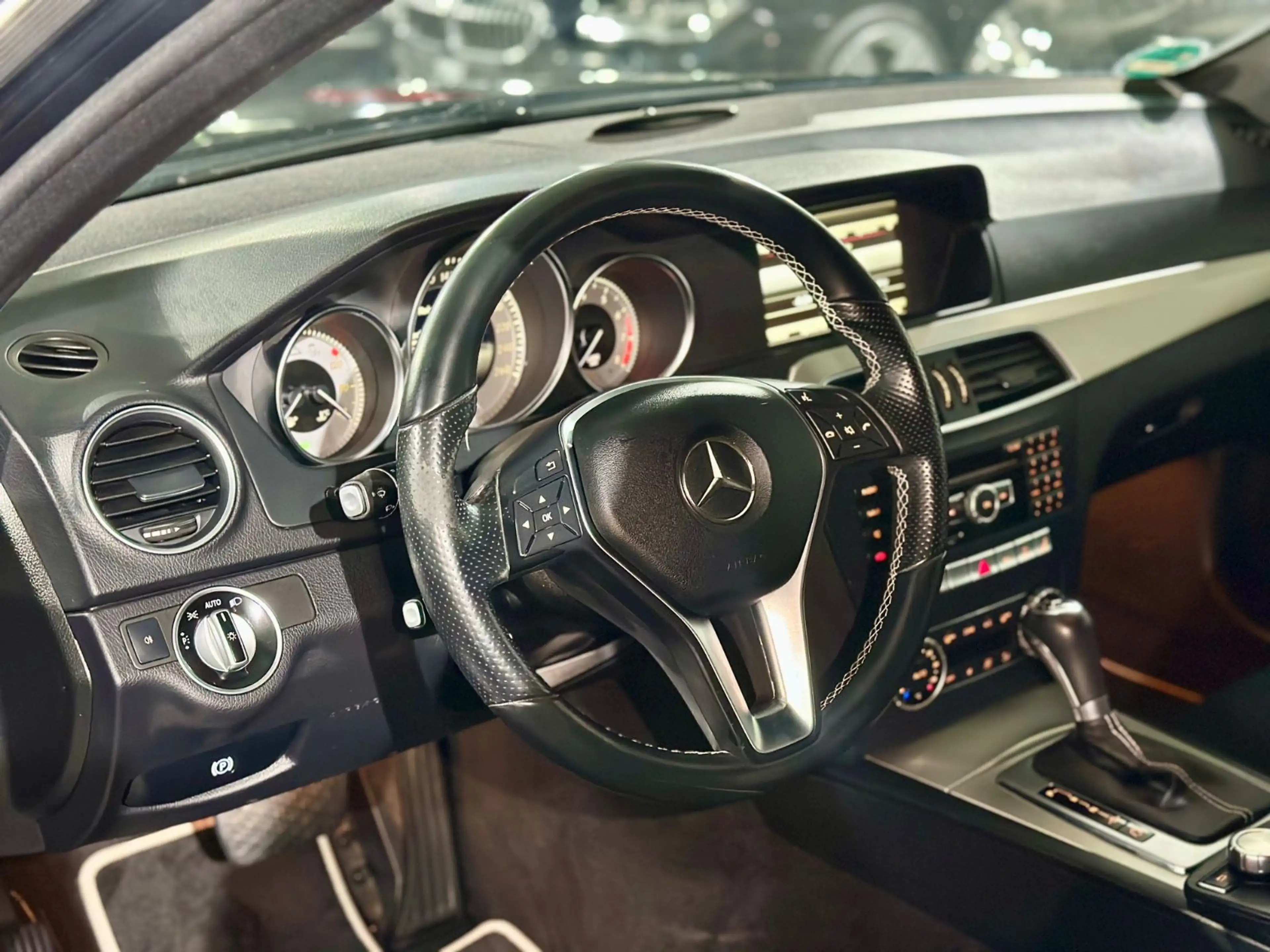 Mercedes-Benz C 250 CGI T, Edition Final,AMG-Paket,LED,AHK,VOL — photo 10