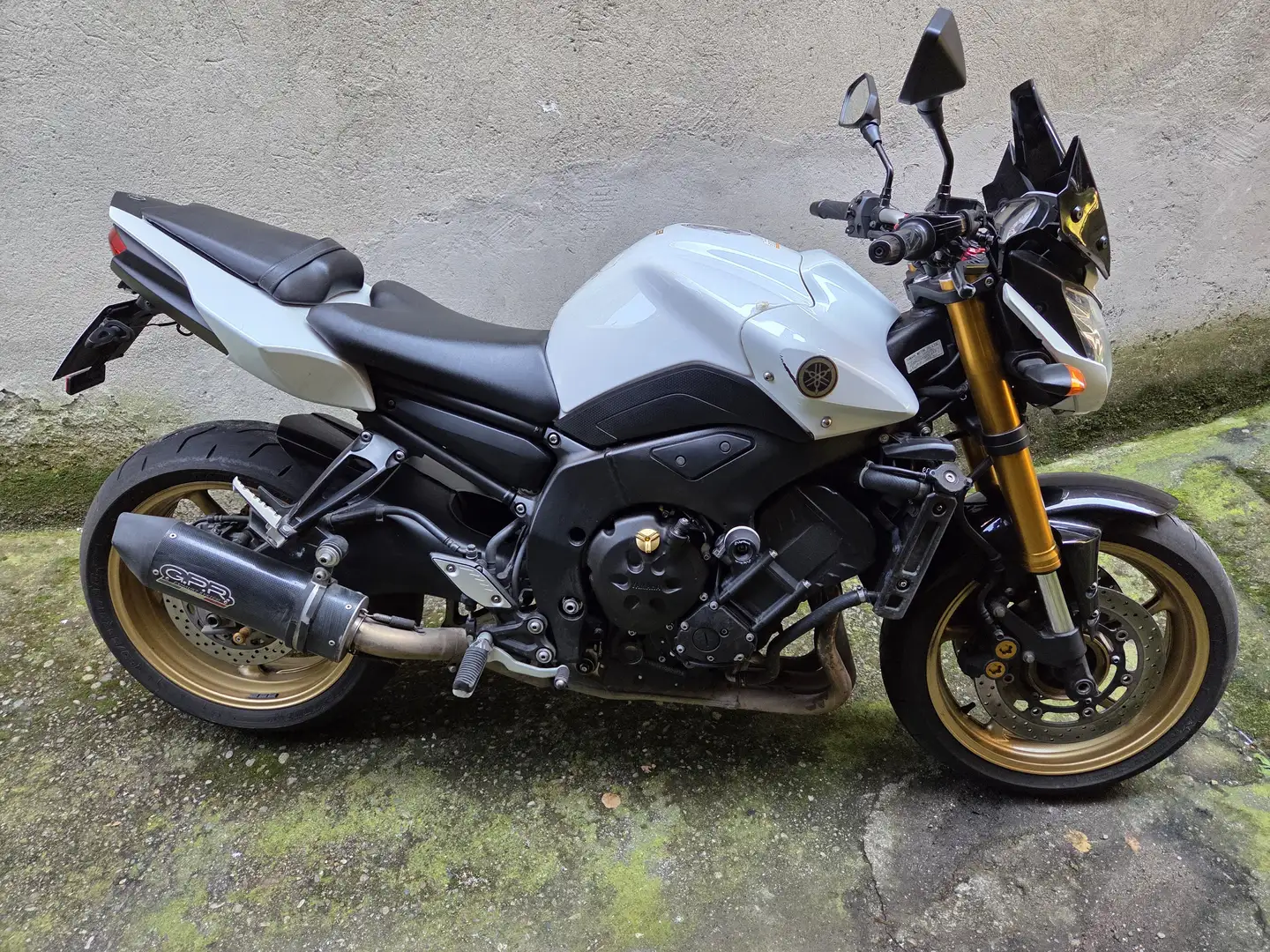 Yamaha FZ 8 Wit - 2