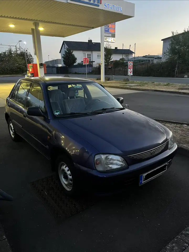 Daihatsu Charade CX, foto 2