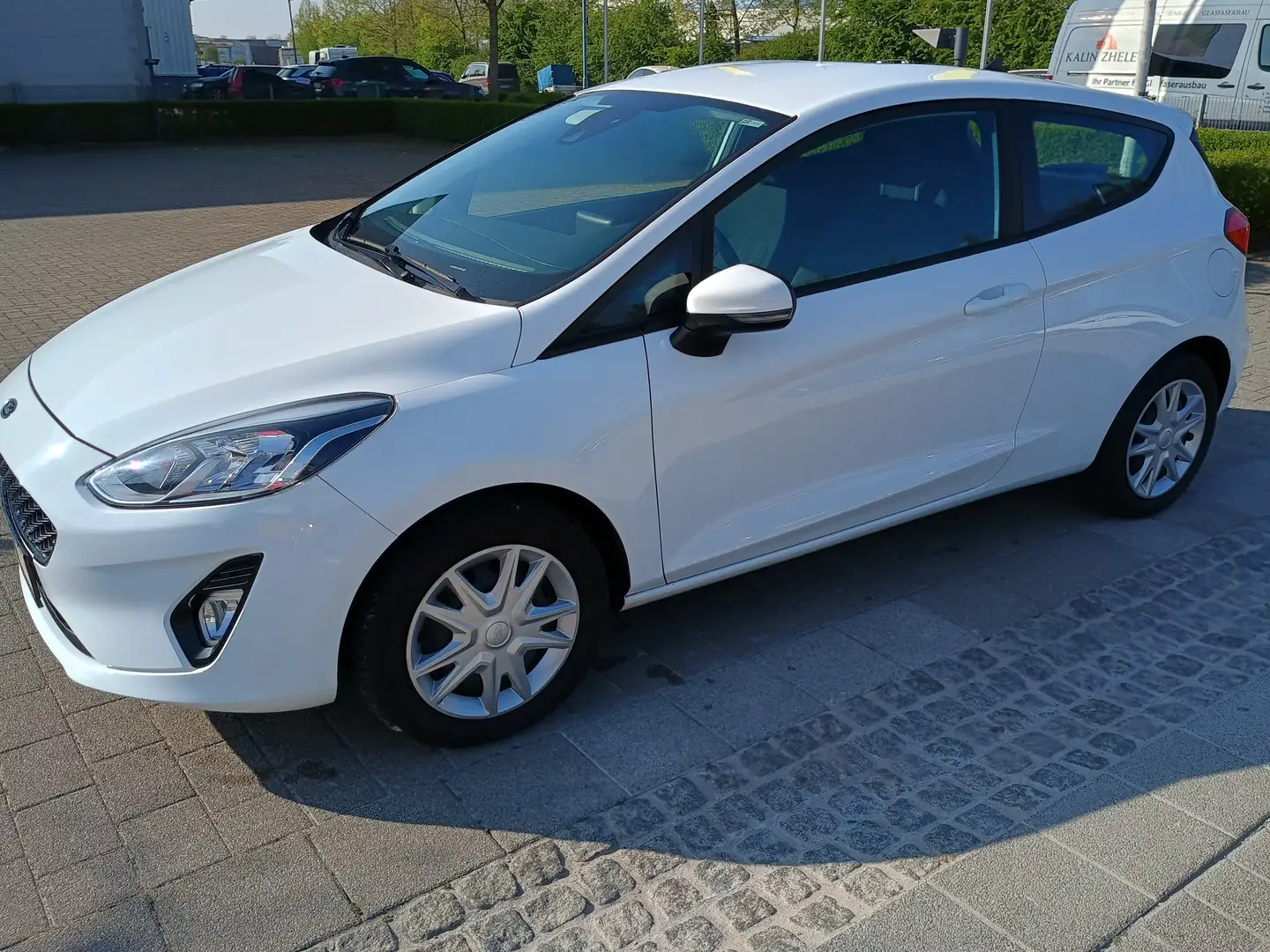 Ford Fiesta 1.1 75 PS 70 Tkm/Klima/Lenkrad+Sitzhzg/PDC/1.Hd Blanc - 1
