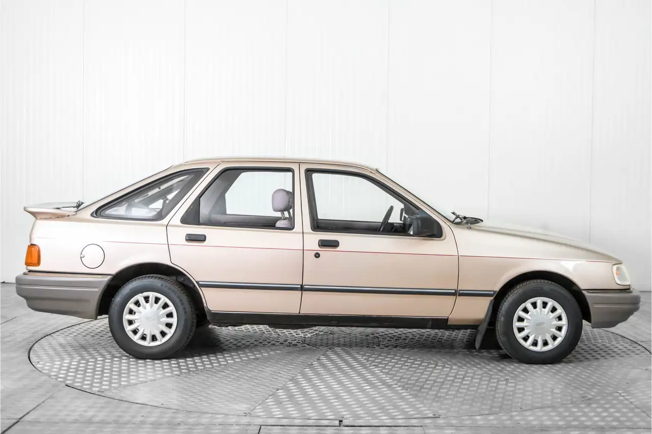 Ford Sierra 2.3 CL 1987, foto 10