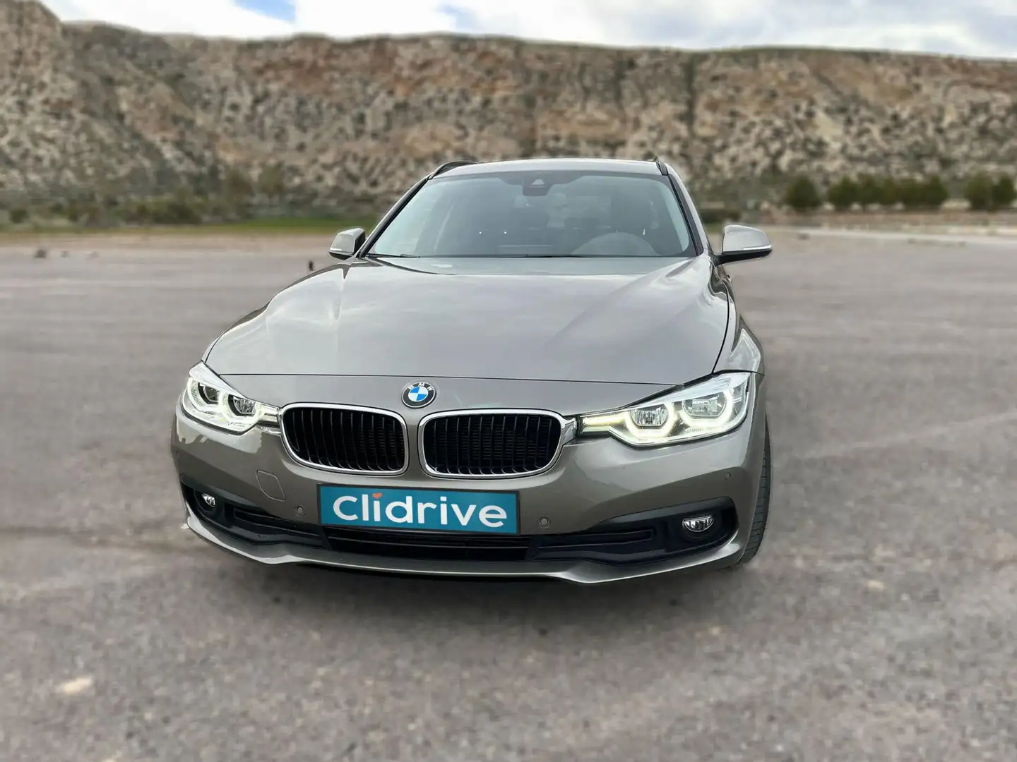 BMW 318 318dA Touring Gris - 2
