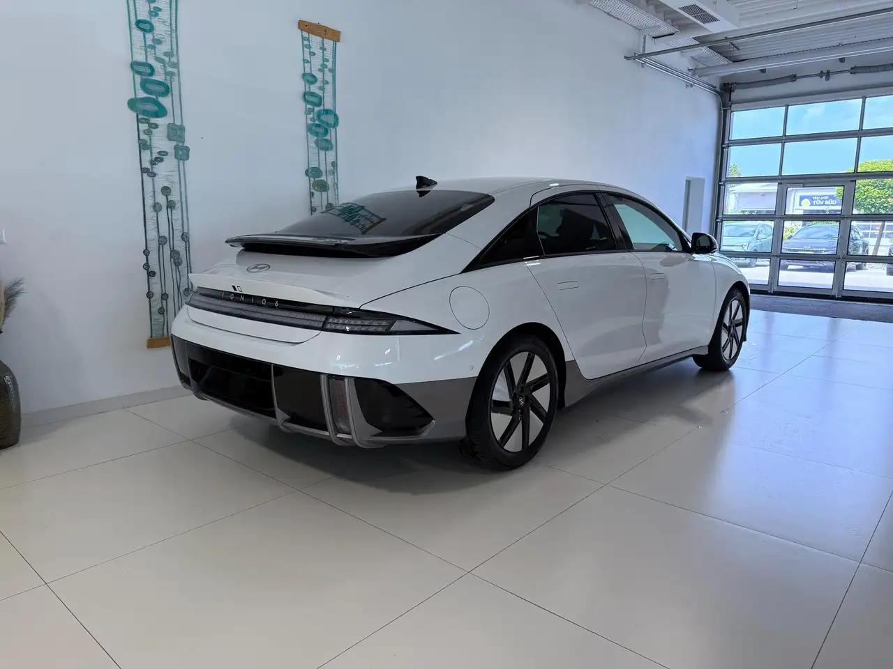 Hyundai Ioniq Top Line Long Range 77,4 kWh 4WD 239 kW (325 PS..., миниатюра 5