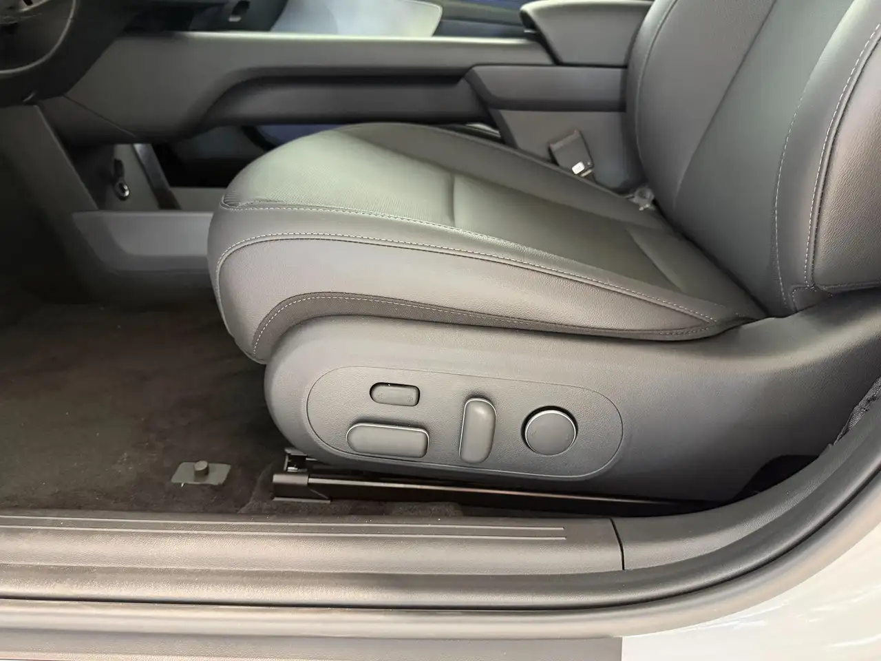 Hyundai Ioniq Top Line Long Range 77,4 kWh 4WD 239 kW (325 PS..., миниатюра 18