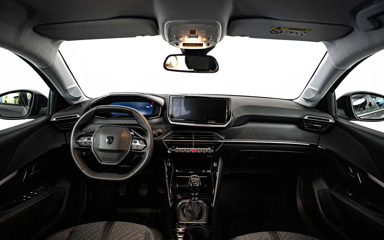 Peugeot 208 1.2 Turbo Allure 10