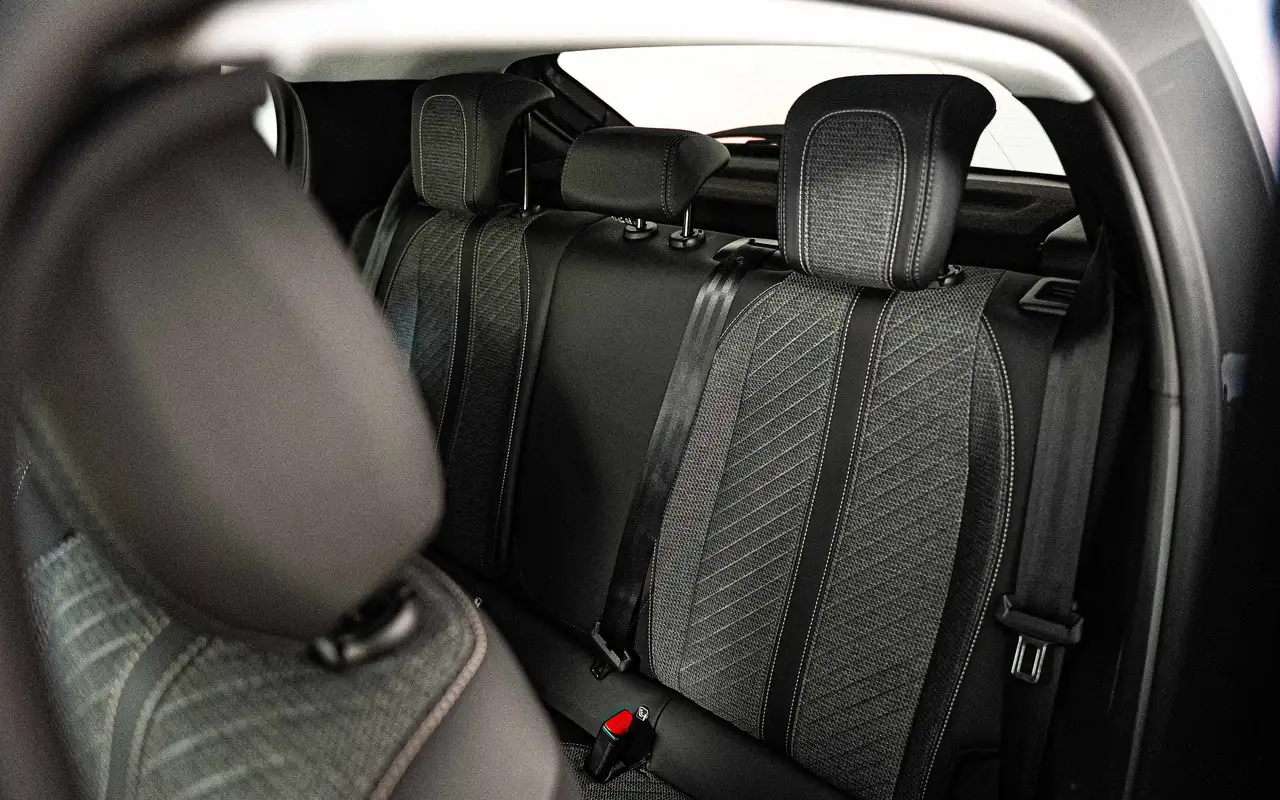 Peugeot 208 1.2 Turbo Allure 7
