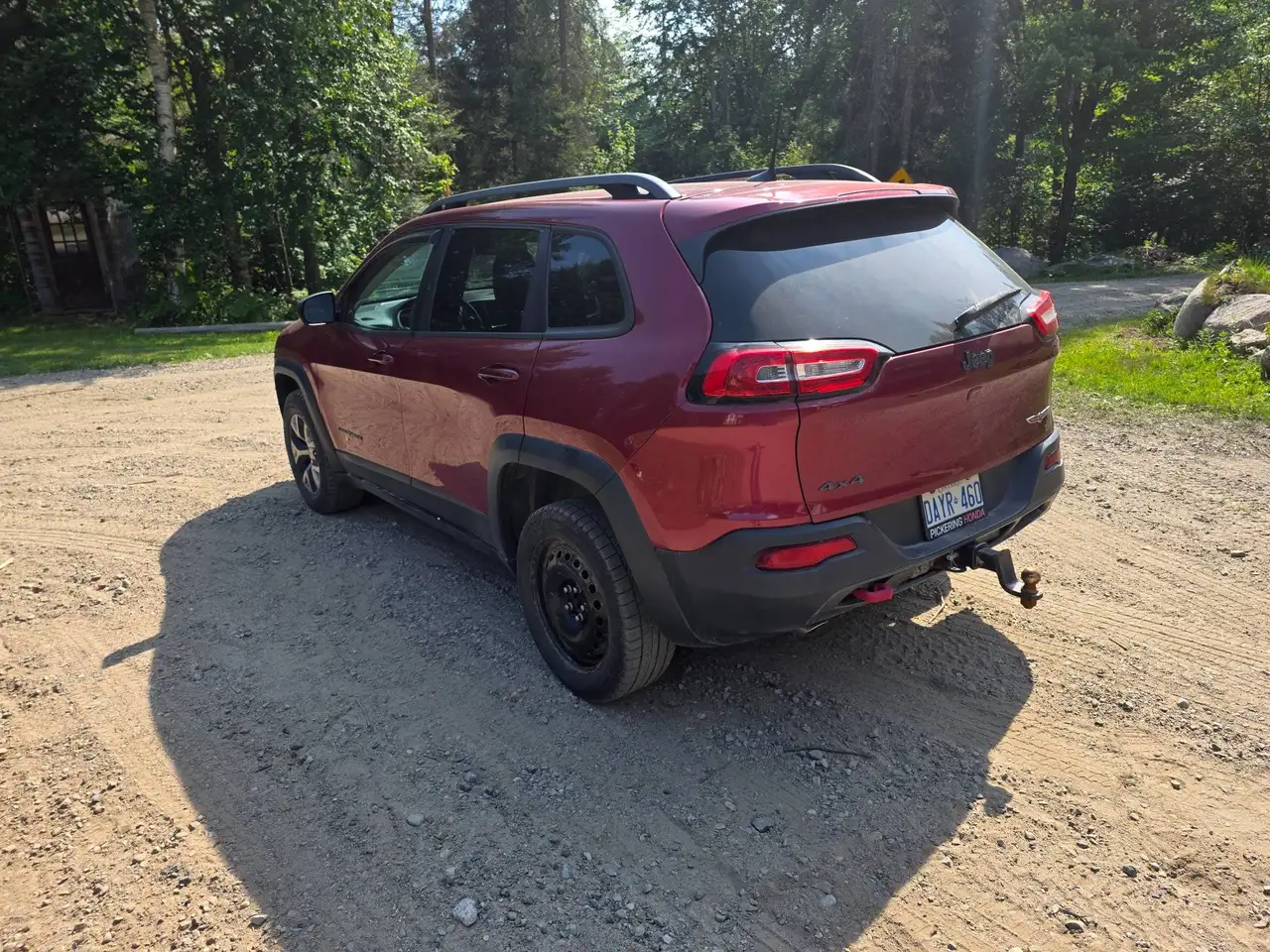 Jeep Cherokee photo Jeep Cherokee