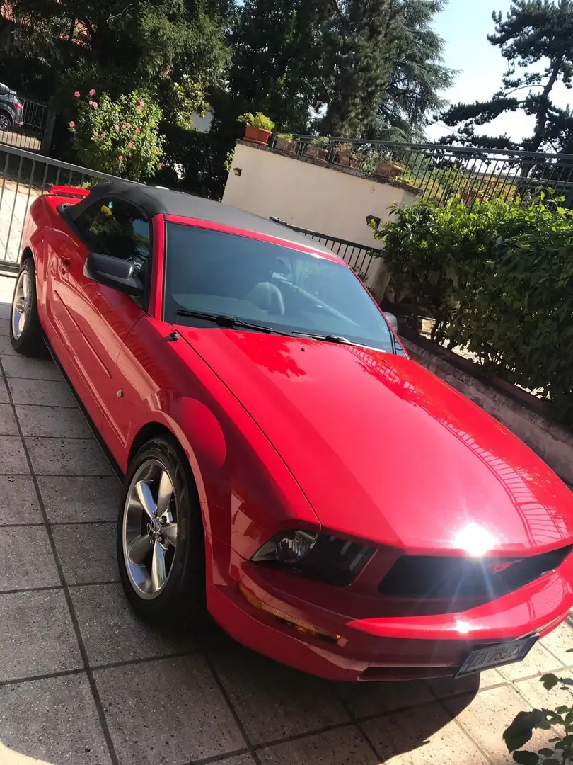 Ford Mustang Rosso - 1