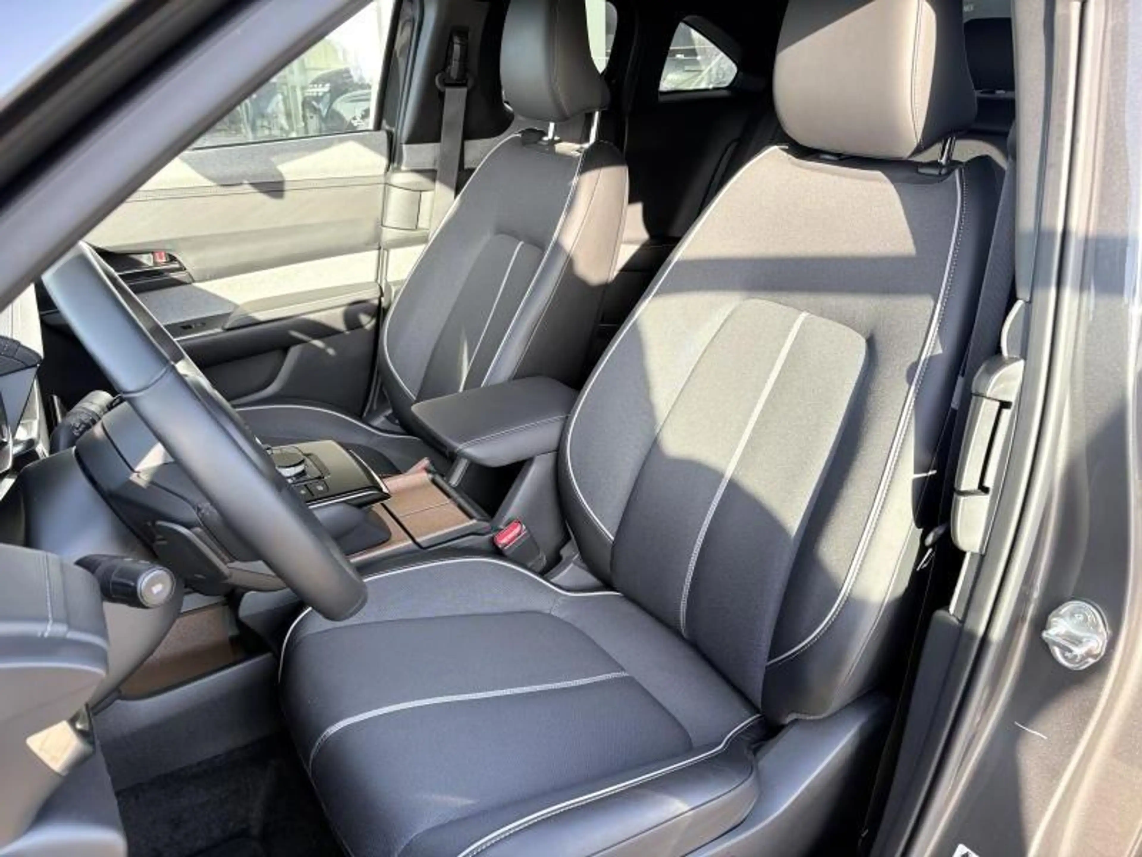 Mazda MX-30 e Skyactiv R-EV — photo 8