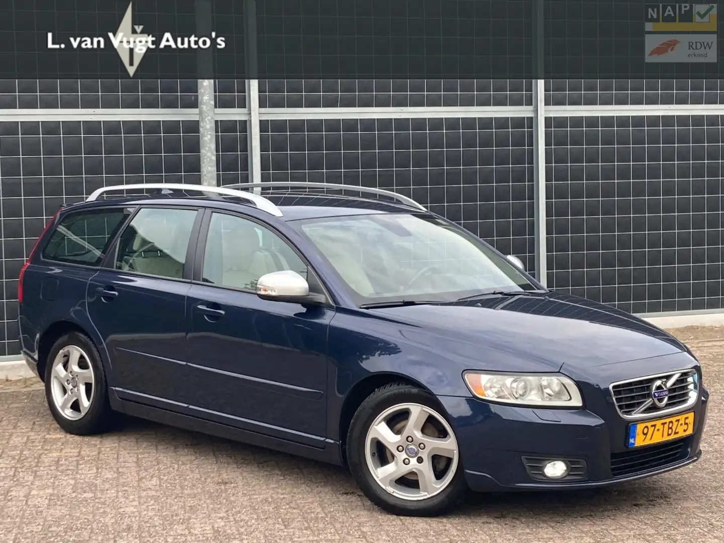 Volvo V50 1.6 D2 S/S Limited Edition Bleu - 1