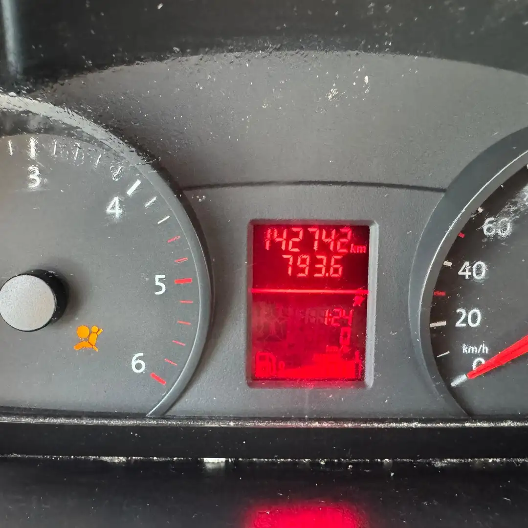 Volkswagen Crafter Crafter 32 2.0 TDI L3H2 Wit - 2