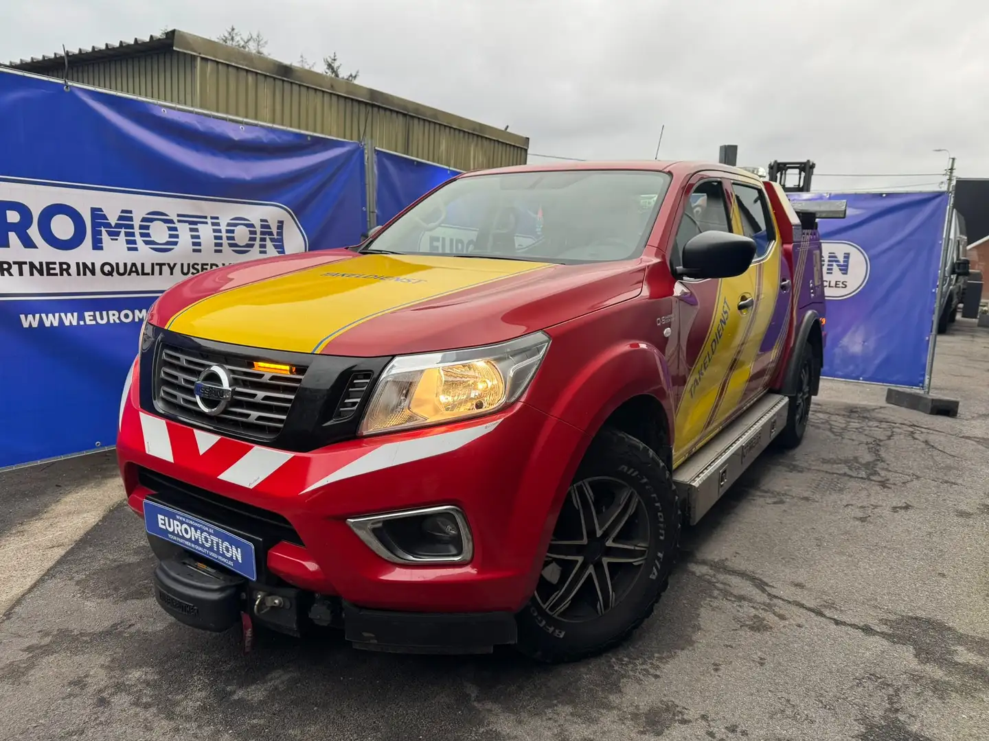 Nissan Navara Navara DC 4x4 S COMEAR TOW TRUCK / DEPANNAGE Rood - 2