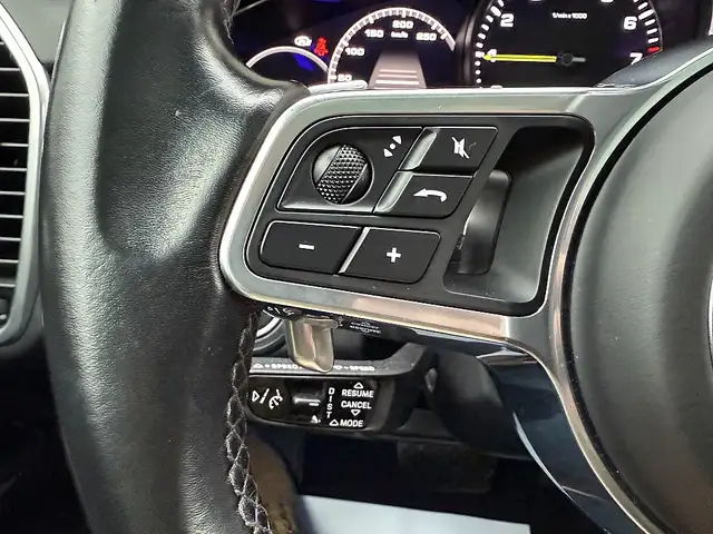 Porsche Cayenne III E-Hybrid PHEV 17,9 kWh Aut. Panorama AHK Ansicht 37