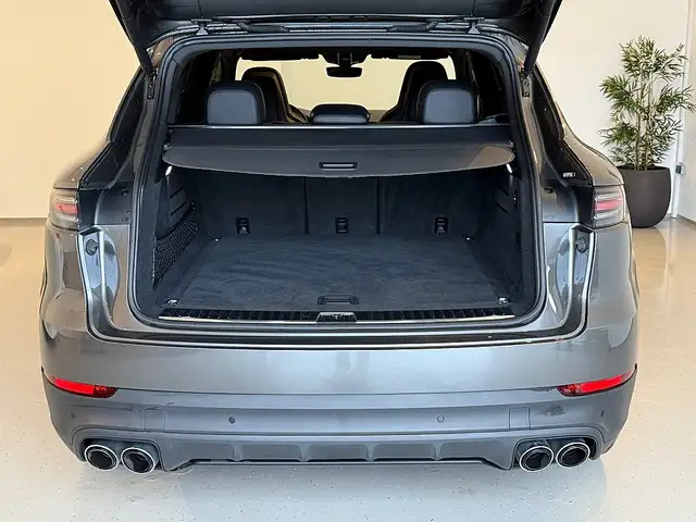 Porsche Cayenne III E-Hybrid PHEV 17,9 kWh Aut. Panorama AHK Ansicht 16
