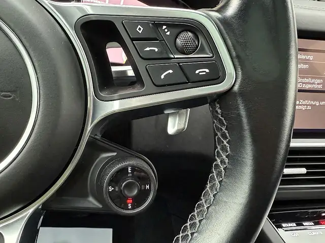 Porsche Cayenne III E-Hybrid PHEV 17,9 kWh Aut. Panorama AHK Ansicht 36