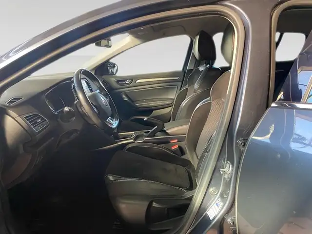 Renault Megane view 6