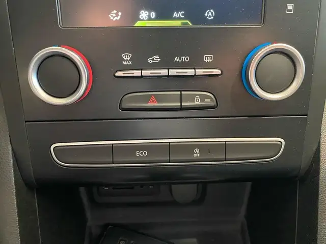 Renault Megane view 10
