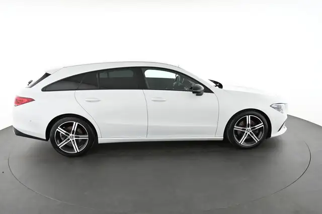 Mercedes-Benz Cla view 6