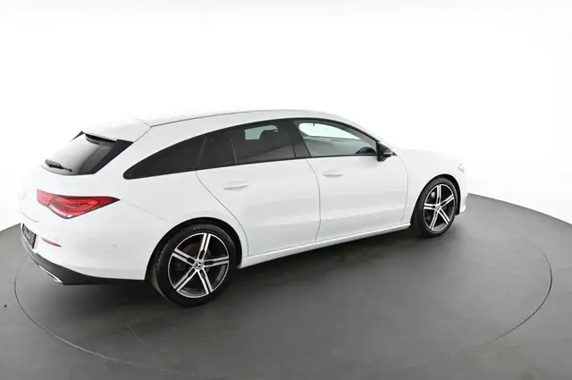 Mercedes-Benz Cla view 4