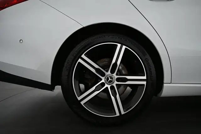 Mercedes-Benz Cla view 15