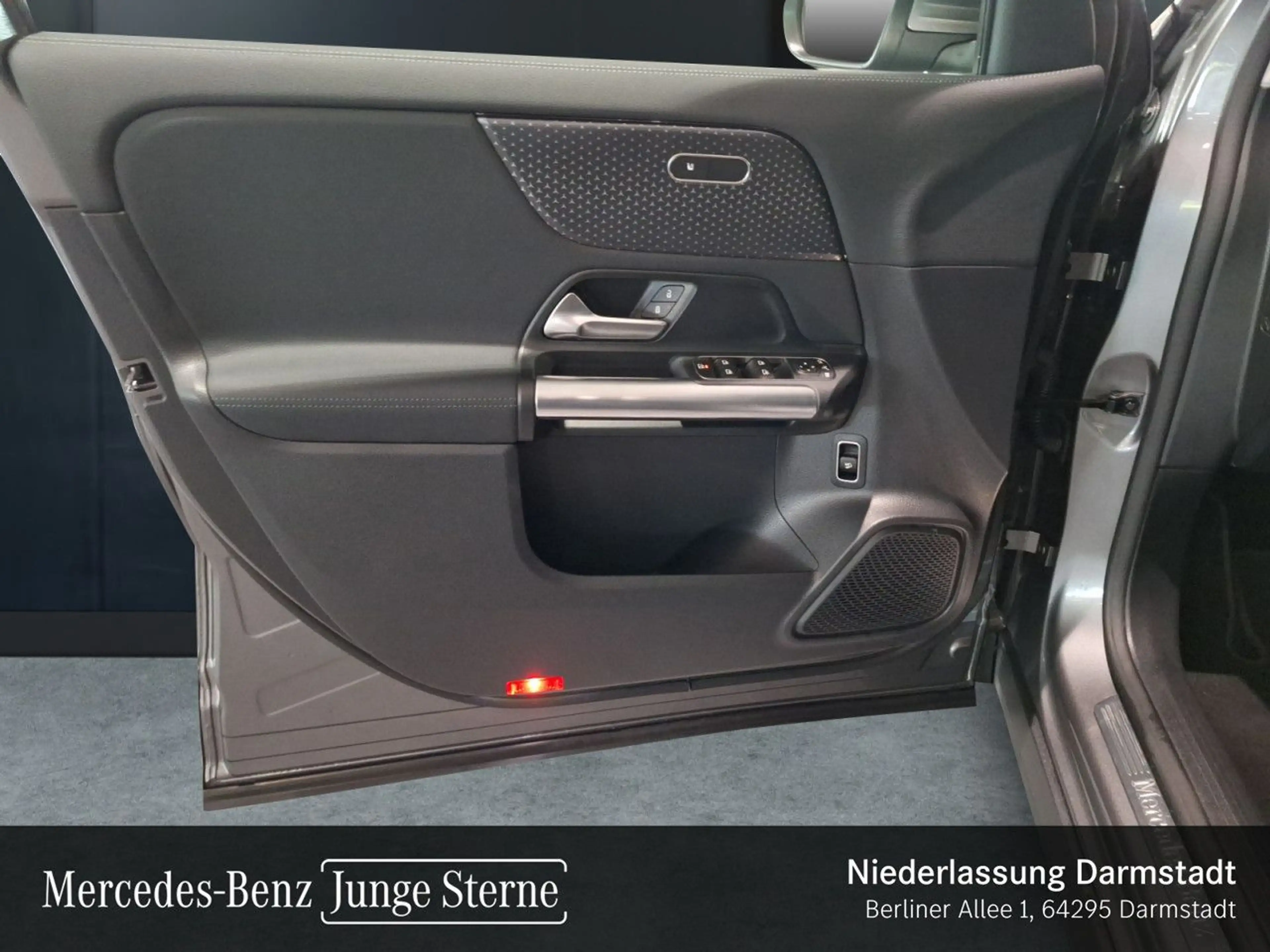 Mercedes-Benz GLA 200 PROGRESSIVE+LED+KAMERA+TOTW+7G — photo 12