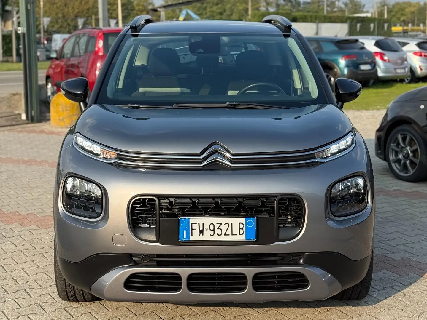 Citroen C3 C3 Aircross I 2017 Aircross 1.2 puretech Shine s Grijs - 2