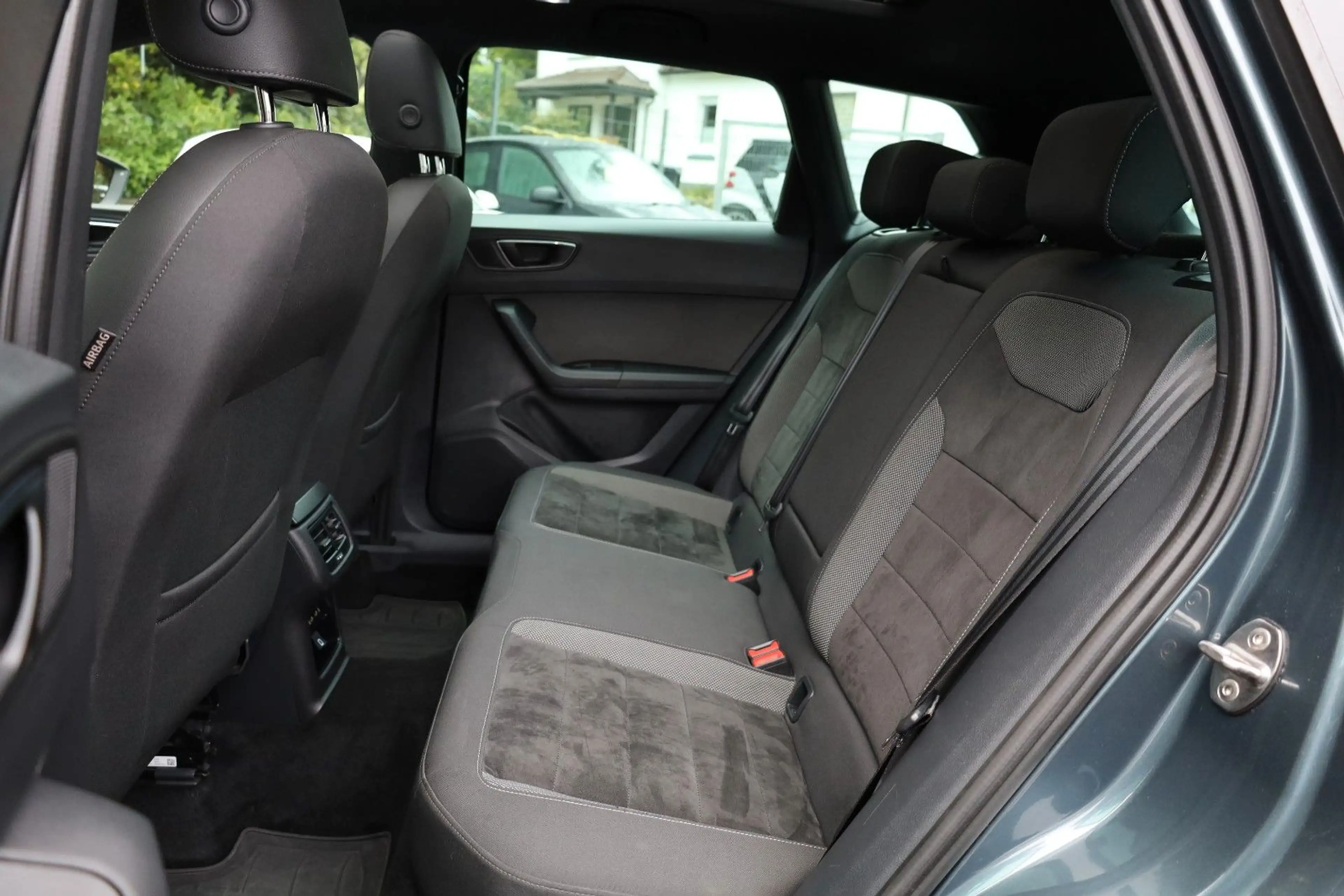 SEAT Ateca 2.0 TDI DSG Xcellence 4Drive/PANO/LED/KAM — photo 9