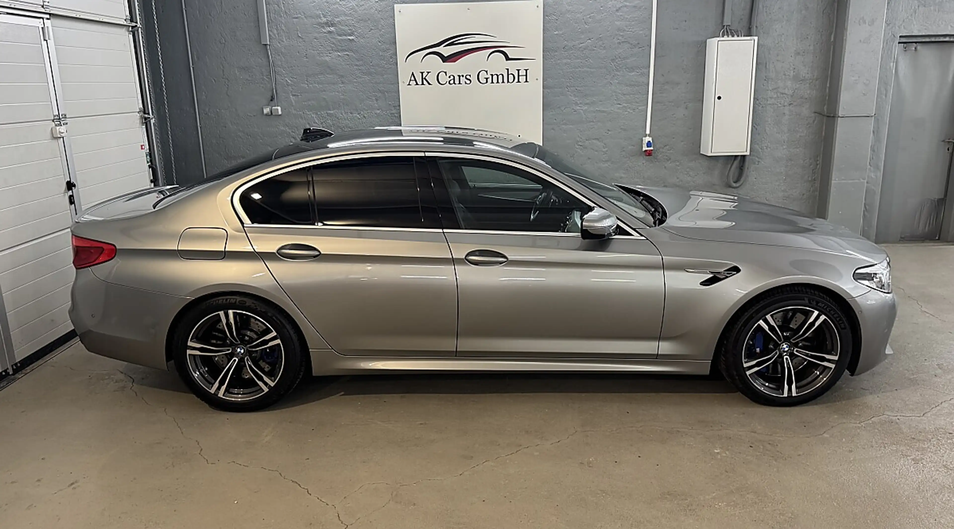 BMW M5 Aut. — photo 6