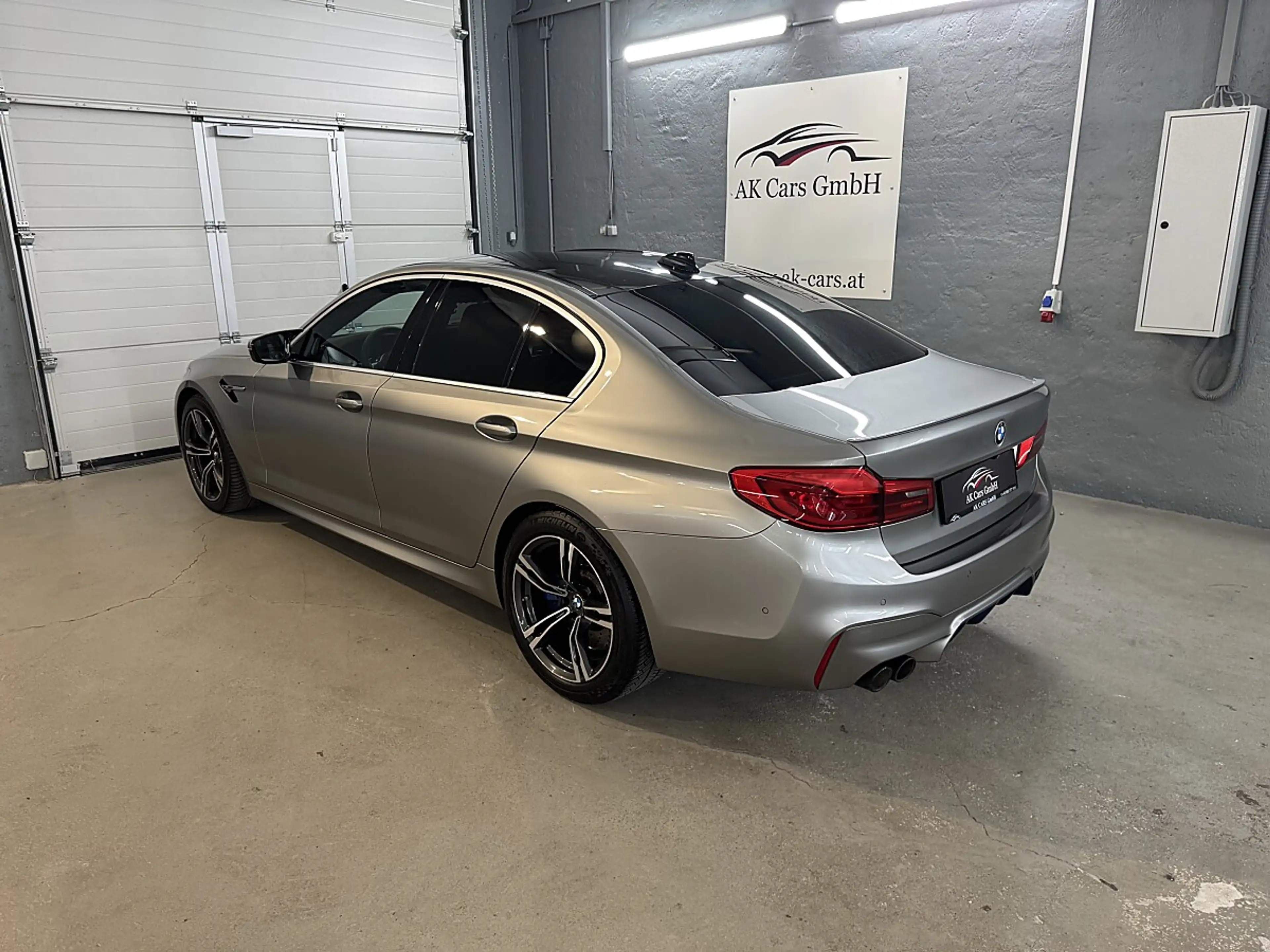 BMW M5 Aut. — photo 8