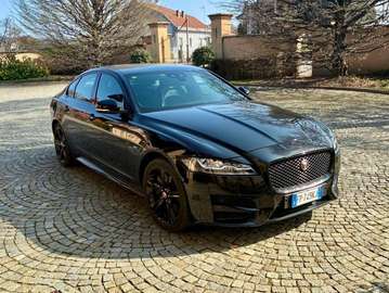 XF II Berlina 2.0d i4 R-Sport awd 240cv auto my18