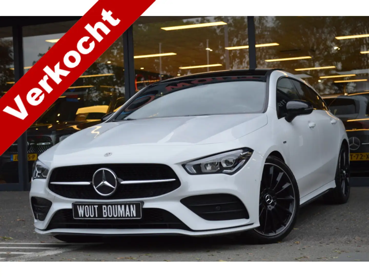 Mercedes-Benz CLA 200 Shooting Brake AMG Led Panorama Widescreen Sfeer C Wit - 1