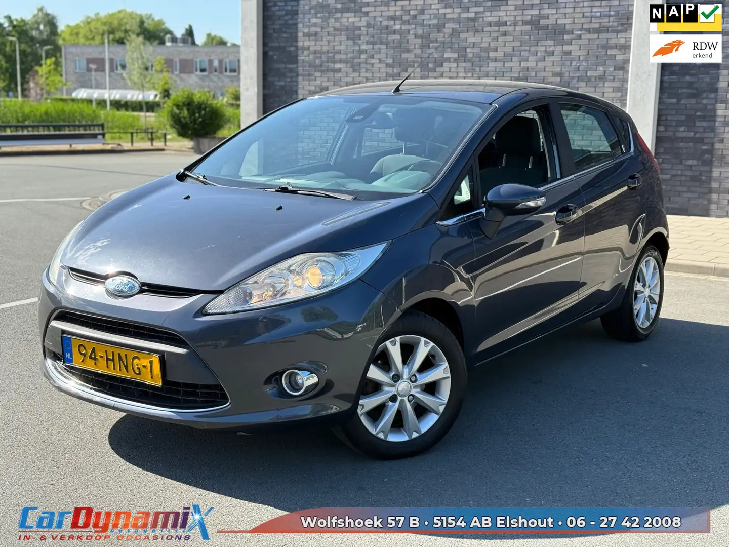 Ford Fiesta 1.25 Ghia // AIRCO // LMV // DISTR. VV. // RIJD SC Grau - 1