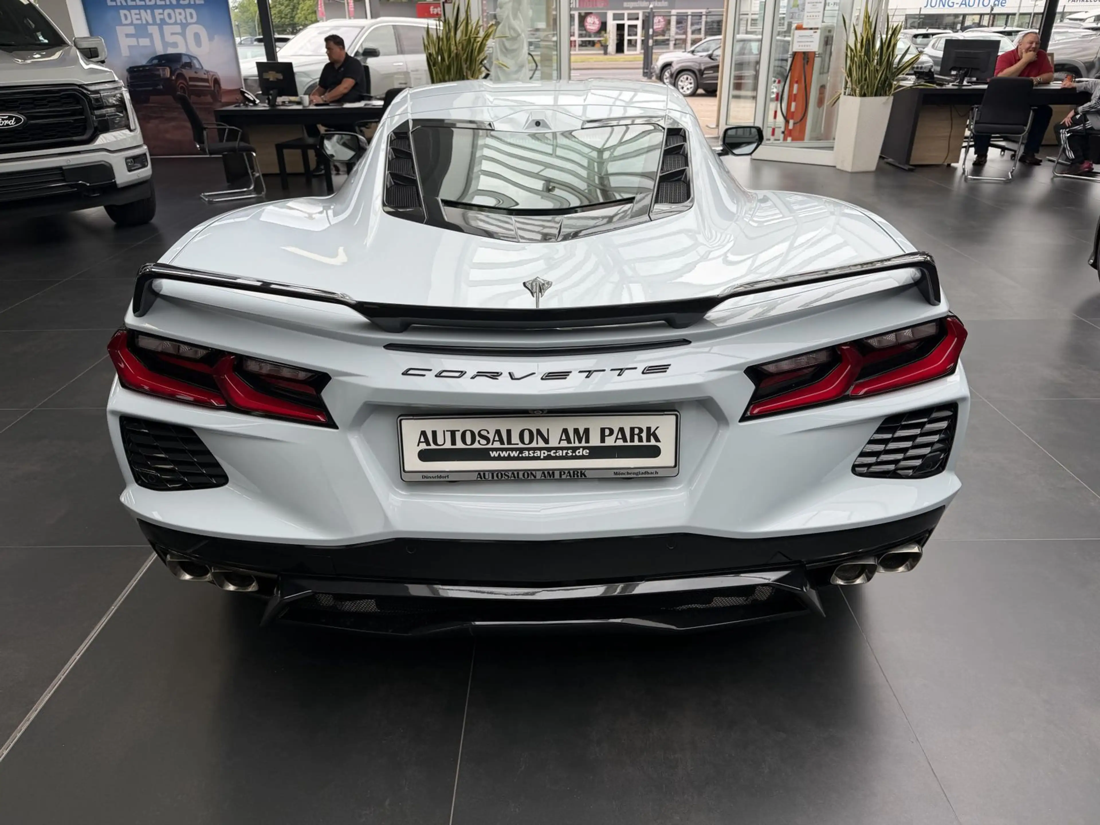 Corvette C8 Coupe 3LT Modelljahr 24 Magnetic|Lift — photo 5