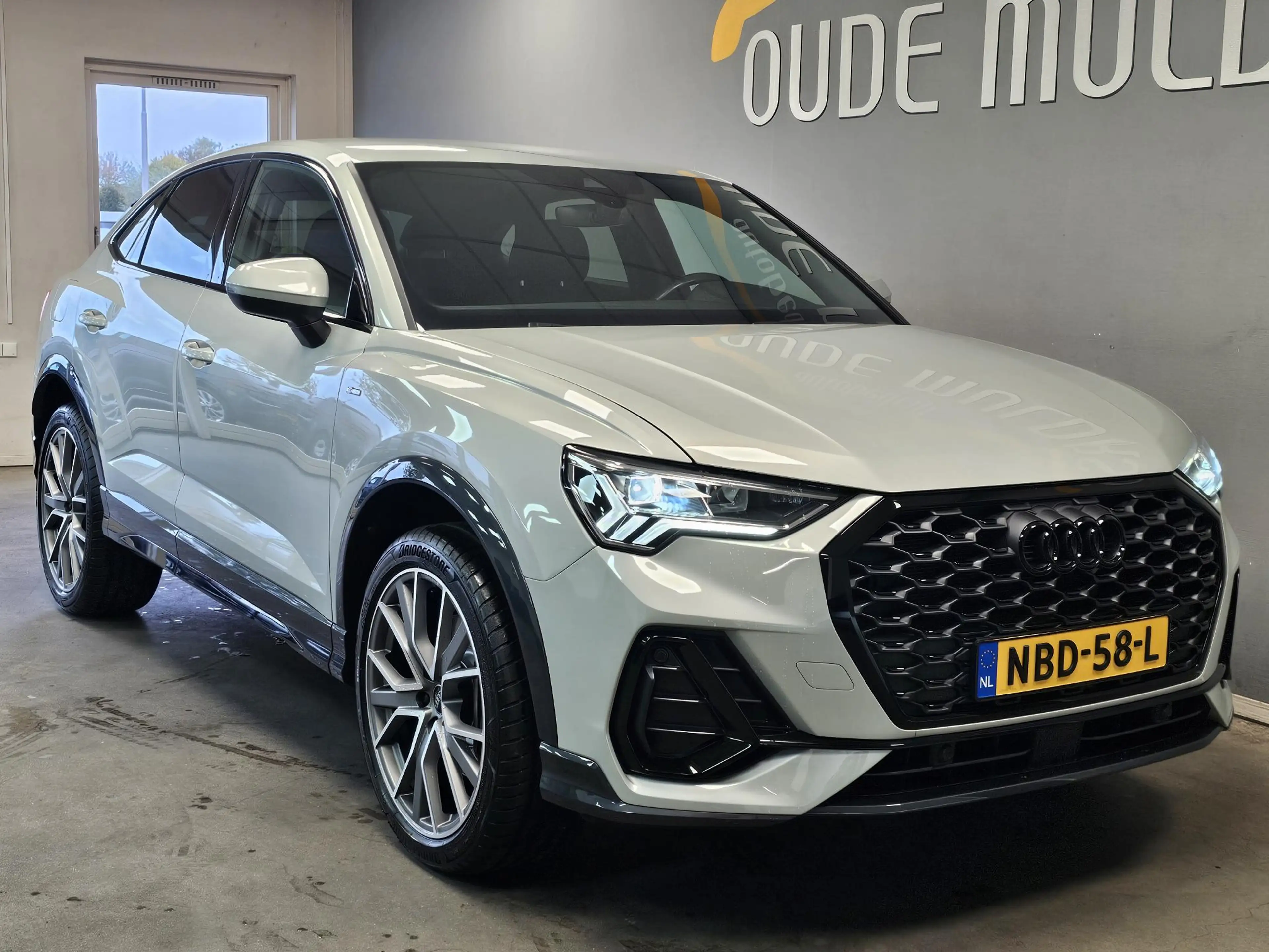 Audi Q3 Sportback 45 TFSI e 3X S-Line | Sonos | Black Opti — photo 6