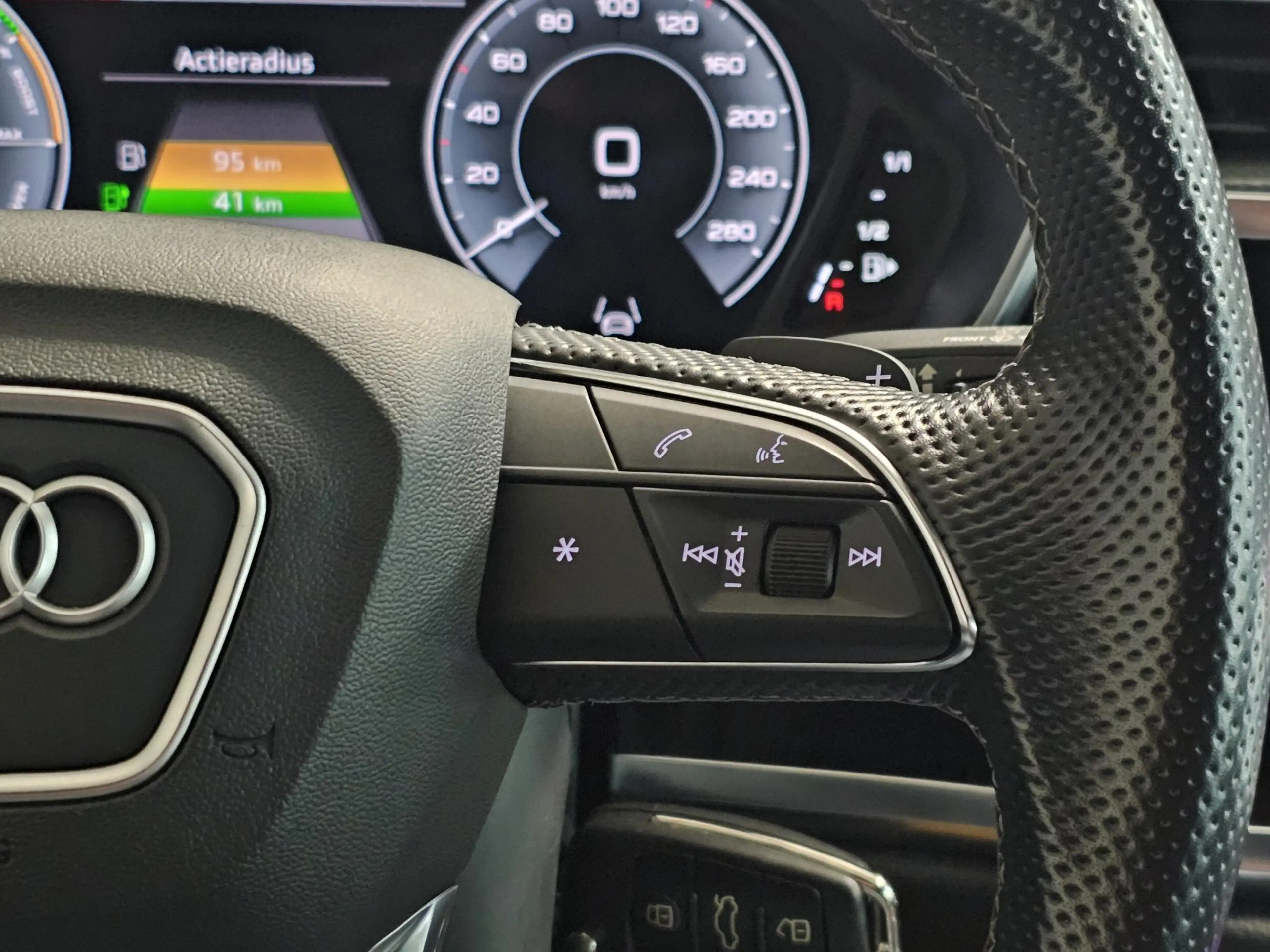 Audi Q3 Sportback 45 TFSI e 3X S-Line | Sonos | Black Opti — photo 18