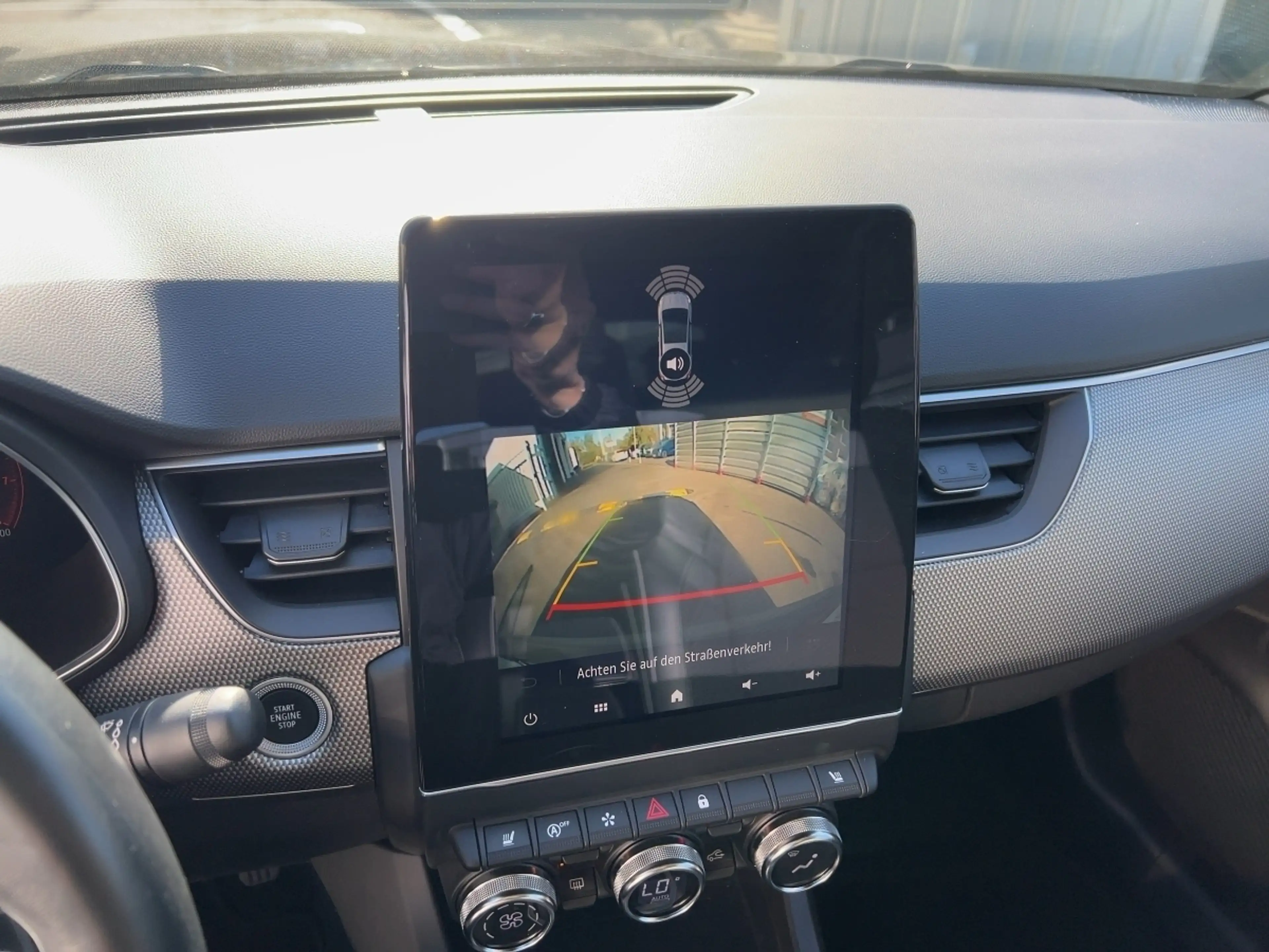 Renault Arkana TECHNO TCe 140 EDC Apple CarPlay PDC KLIMA — photo 14