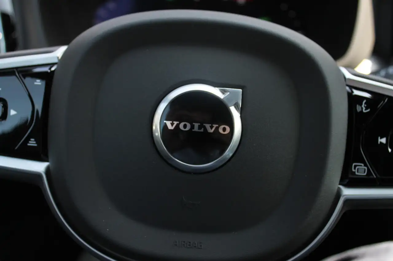 Volvo XC60 2026 — фото 23