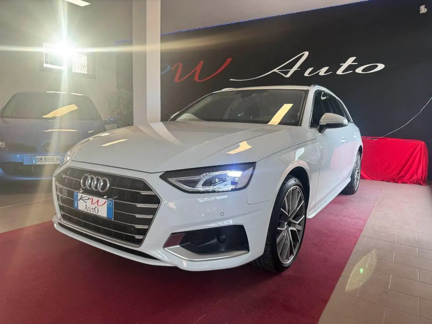 Audi A4 35 TDI S Tronic S LINE VIRTUAL Blanc - 1