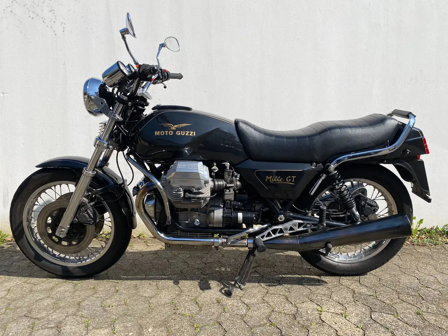 Moto Guzzi Mille GT Negro - 1