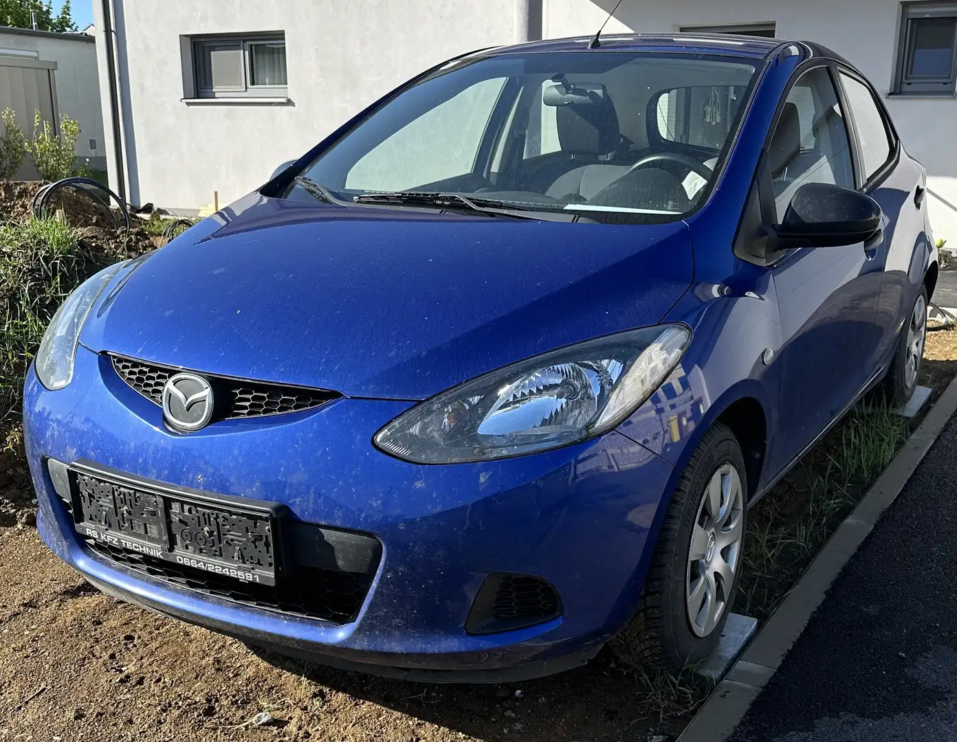 Mazda 2 Mazda 2 1,3i CE Plus CE Plus Blau - 1