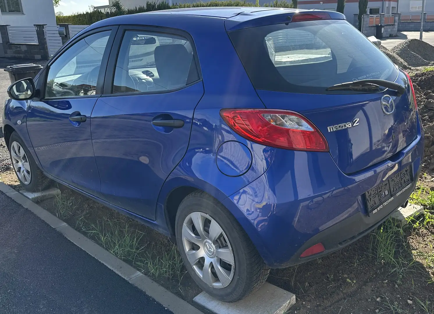 Mazda 2 Mazda 2 1,3i CE Plus CE Plus Blau - 2