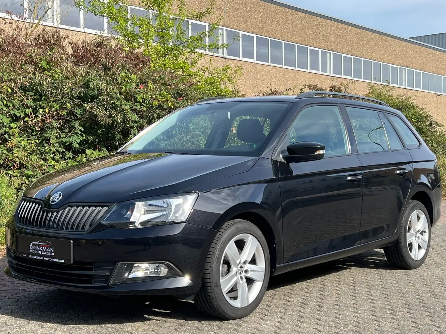 Skoda Fabia FABIA KOMBI 1.0 TSI 95PS AMBITION/ENJOY/DAB+ Noir - 1