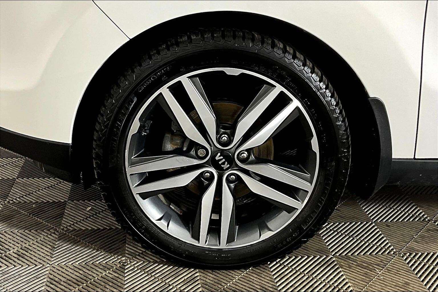 used 2016 Kia Soul car, priced at $8,998