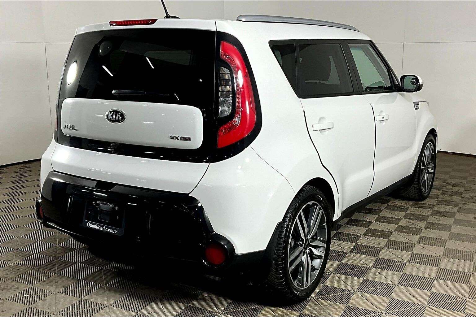 used 2016 Kia Soul car, priced at $8,998