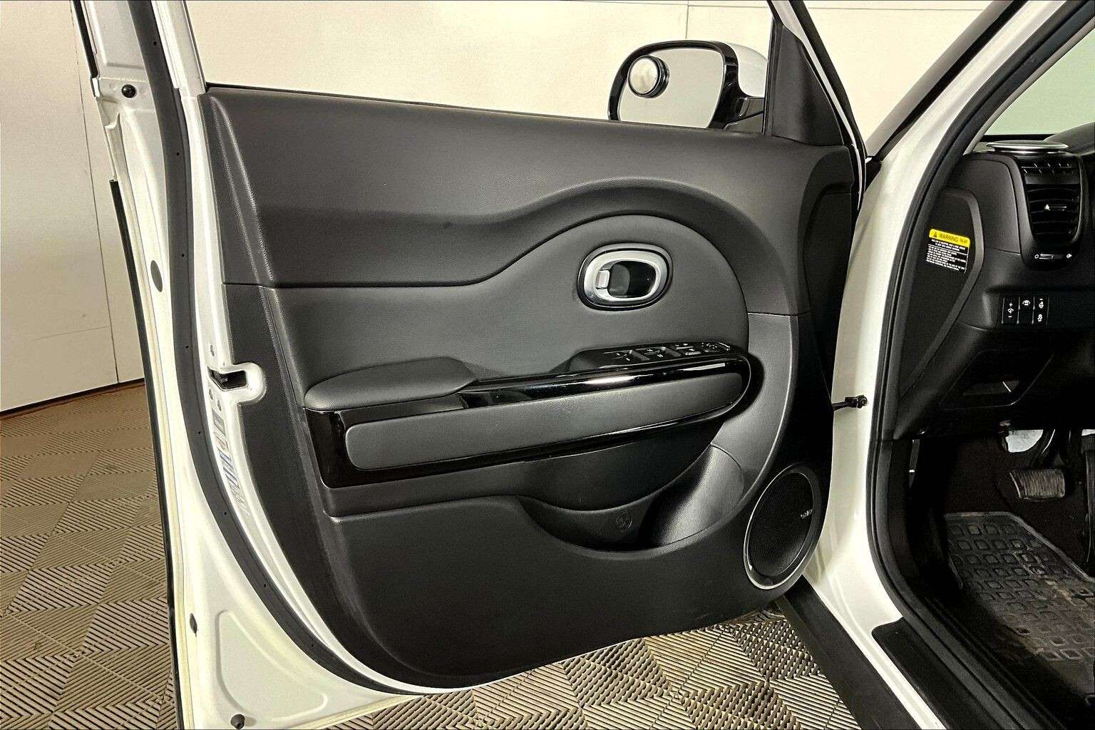 used 2016 Kia Soul car, priced at $8,998