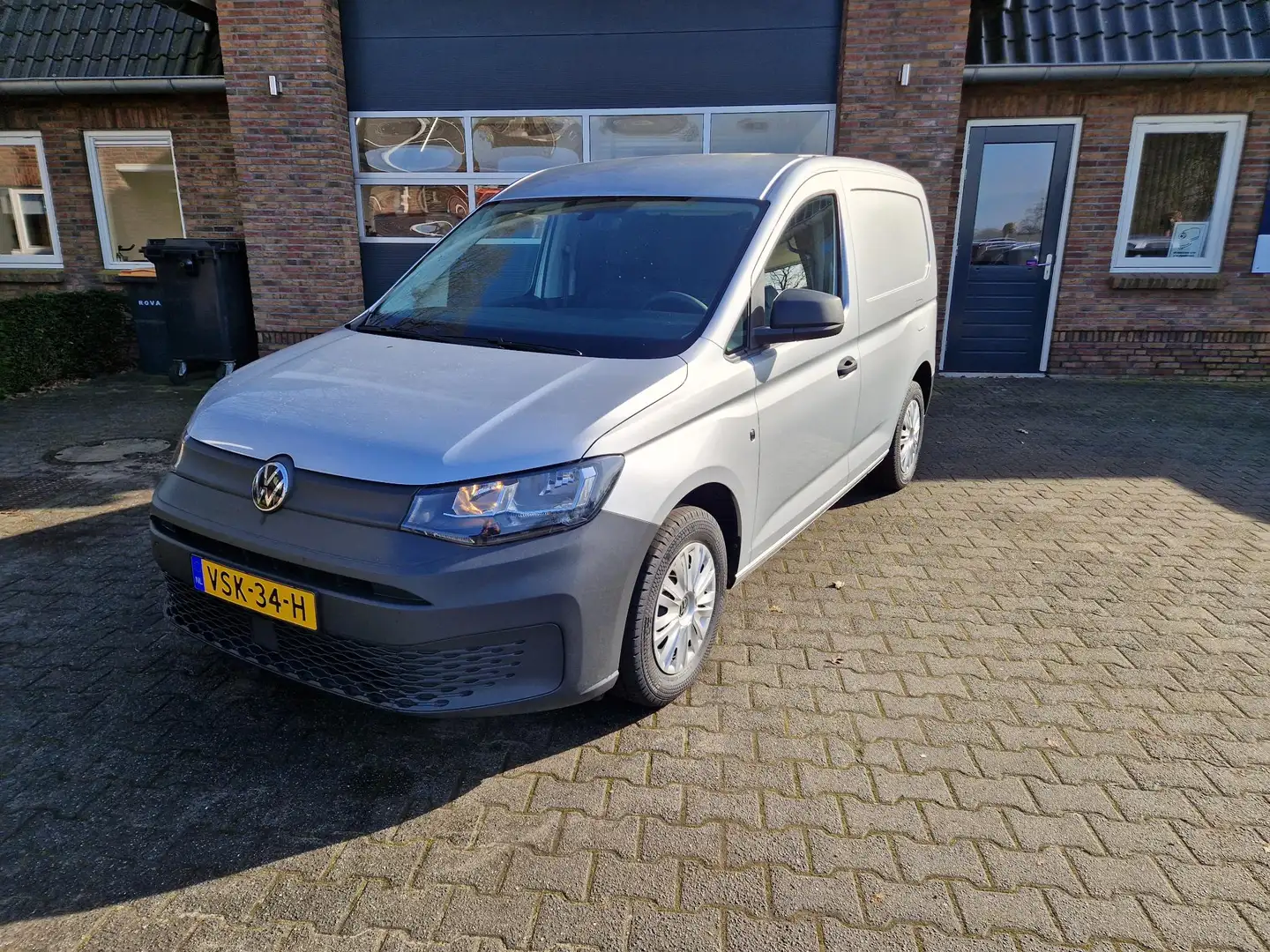 Volkswagen Caddy Cargo 2.0 TDI Comfort Navigatie Zilver - 2